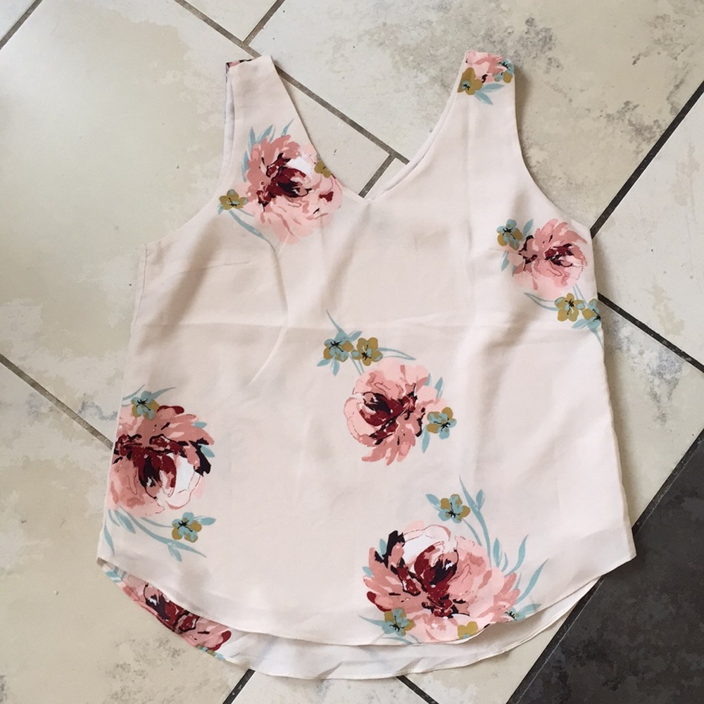 Blush floral tank